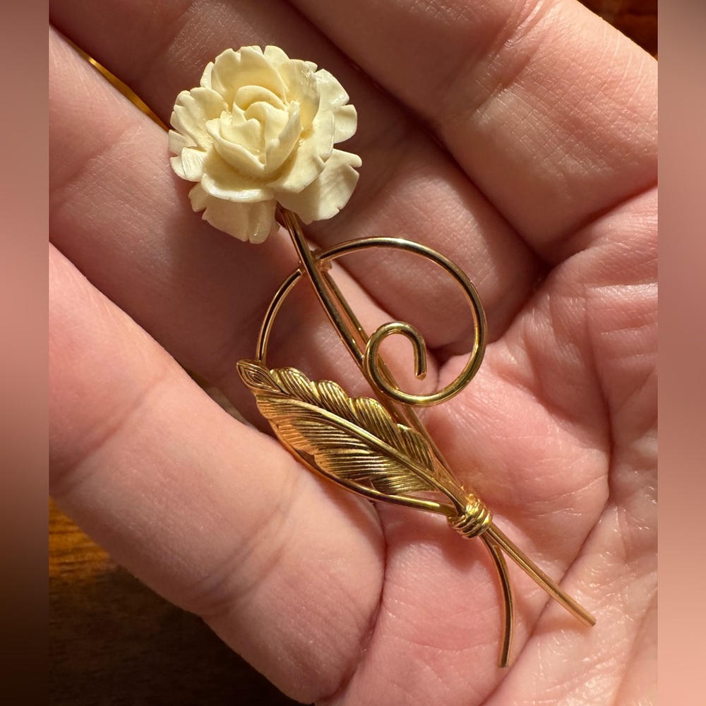 Burt Cassell vintage 12K gold-filled white rose brooch, EUC.